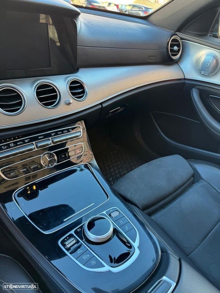 Mercedes-Benz E 220 d AMG Line - 29