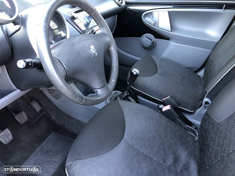 Peugeot 107 1.0 Black&Silver - 11
