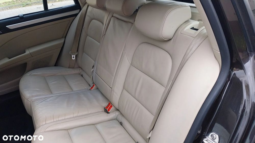 Skoda Superb 1.6 TDI Exclusive - 6