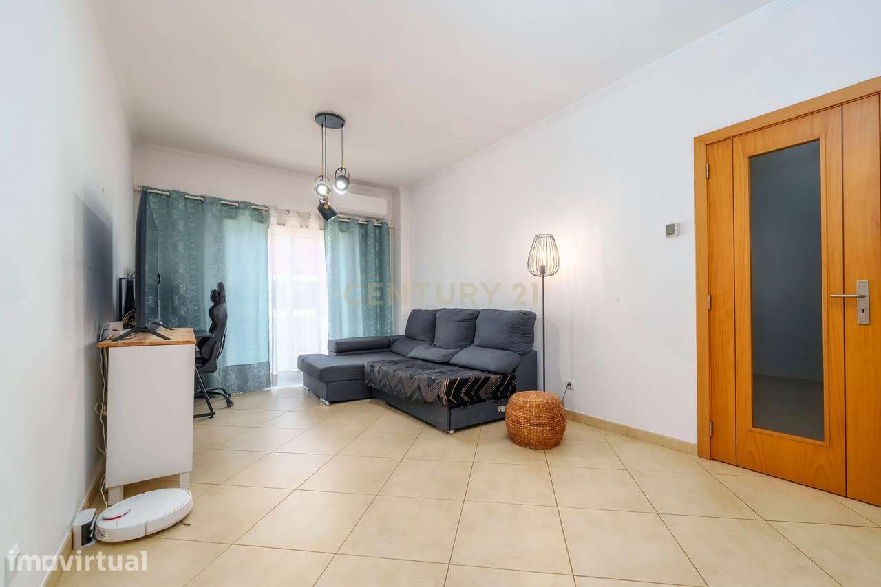 Apartamento T2 + Arrecadação | Central | Construção Recente | São Brás - Grande imagem: 5/40