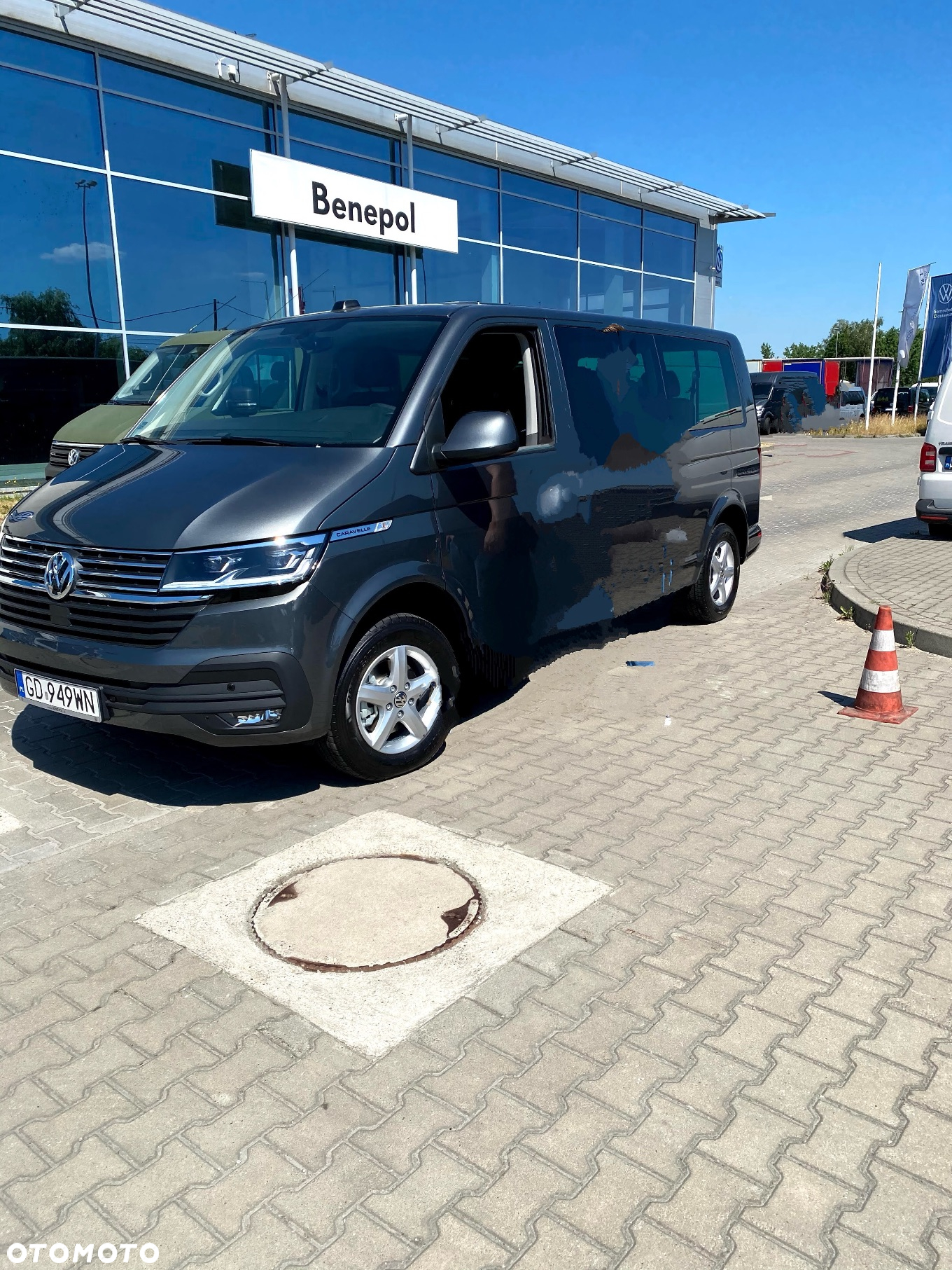 Volkswagen Caravelle 6.1 2.0 TDI L2 Comfortline - 7