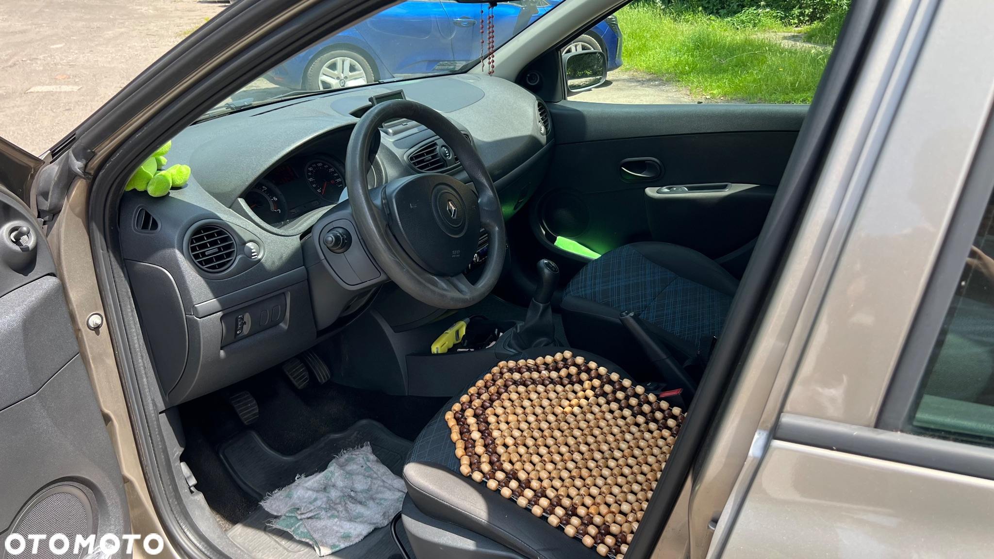 Renault Clio - 6