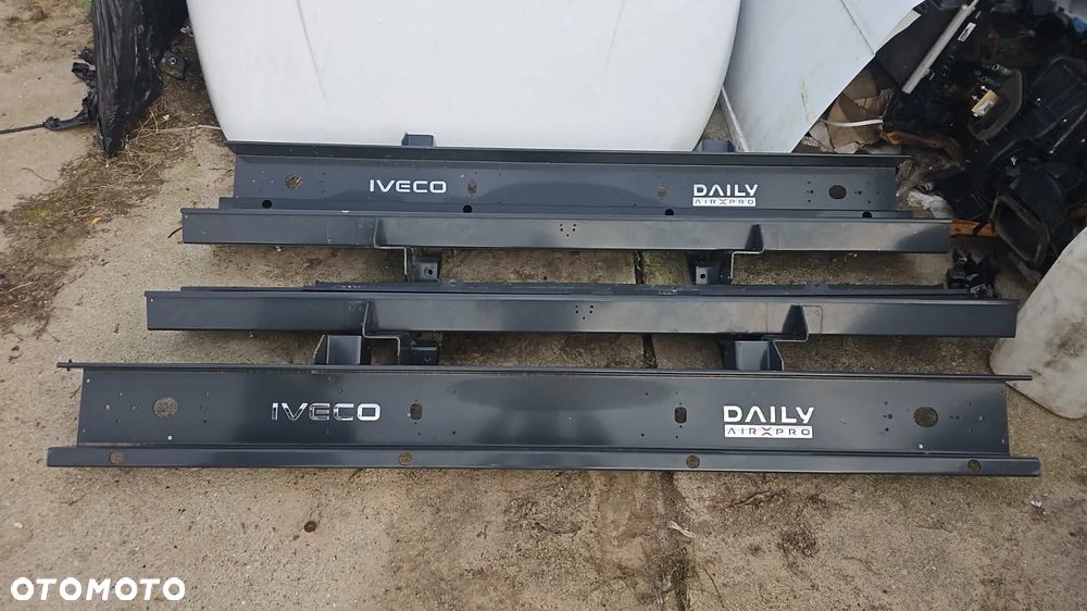 IVECO DAILY belka - 1