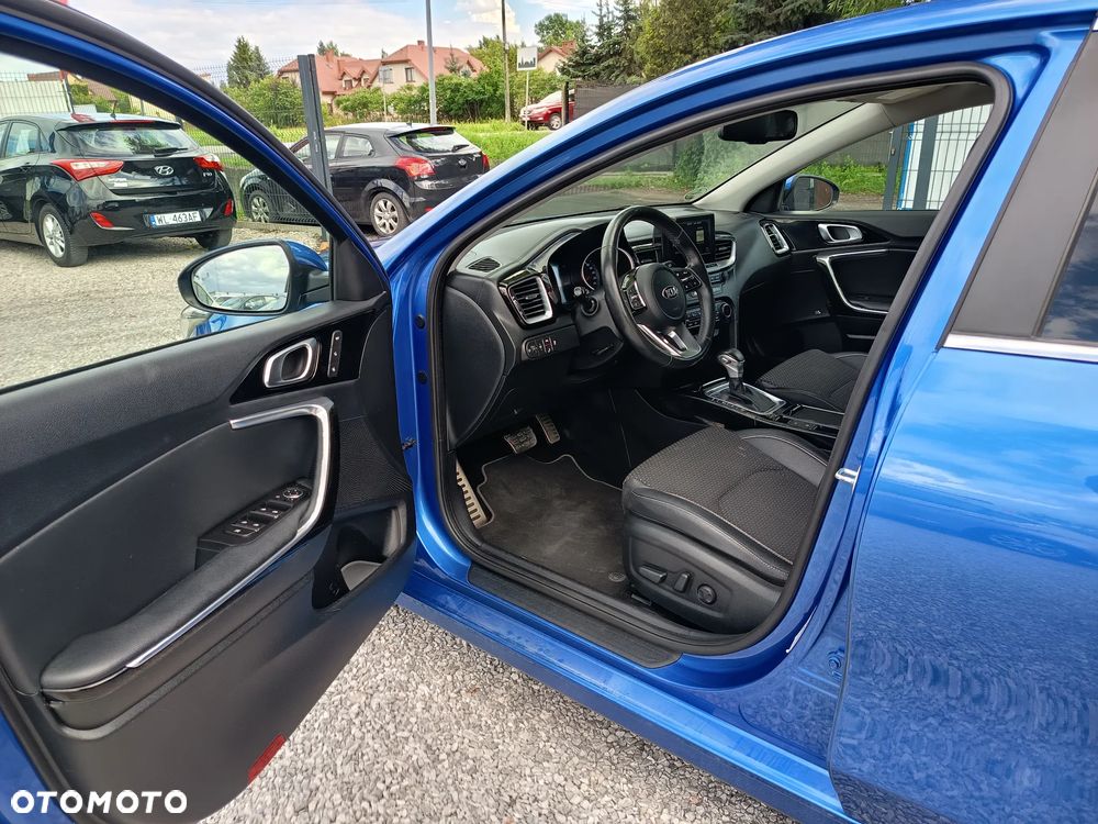 Kia Ceed 1.4 T-GDI DCT OPF Spirit - 17