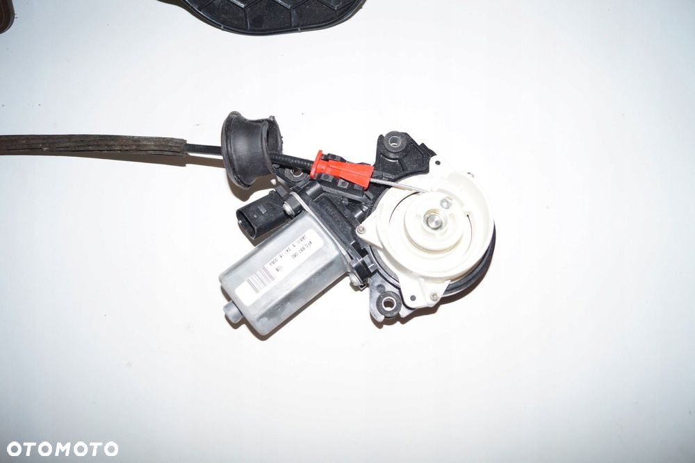 audi a8 s8 zamek dociąg drzwi tył prawy 4h0839016c 4f0837060 - 4