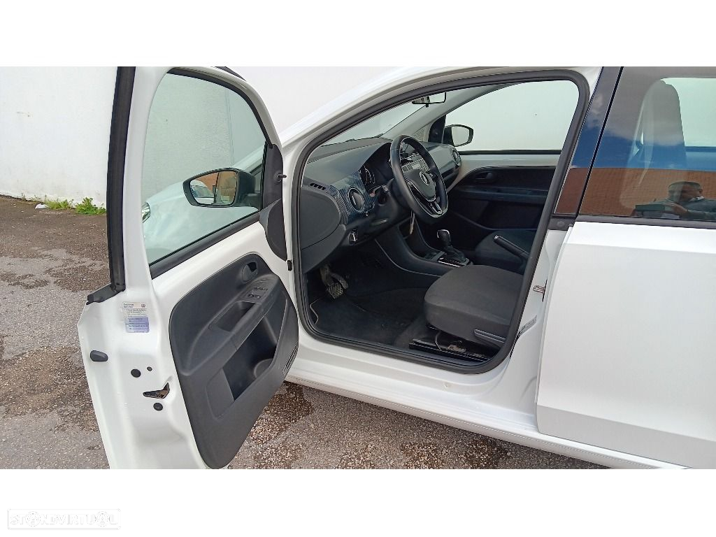 VW e-Up! - 4