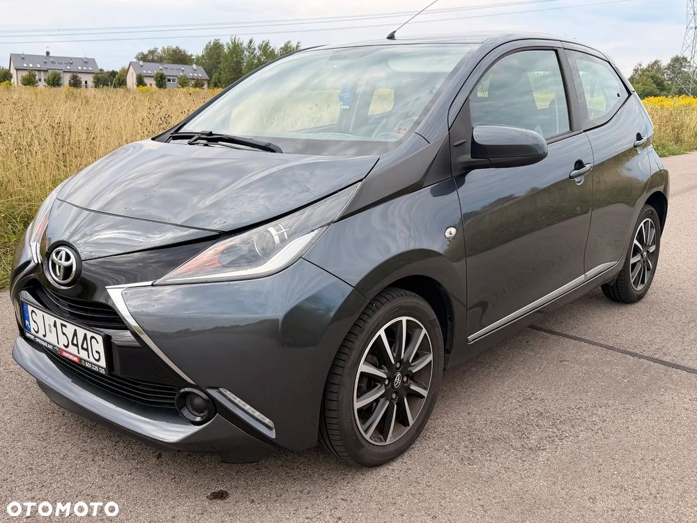 Toyota Aygo x-clusiv - 30