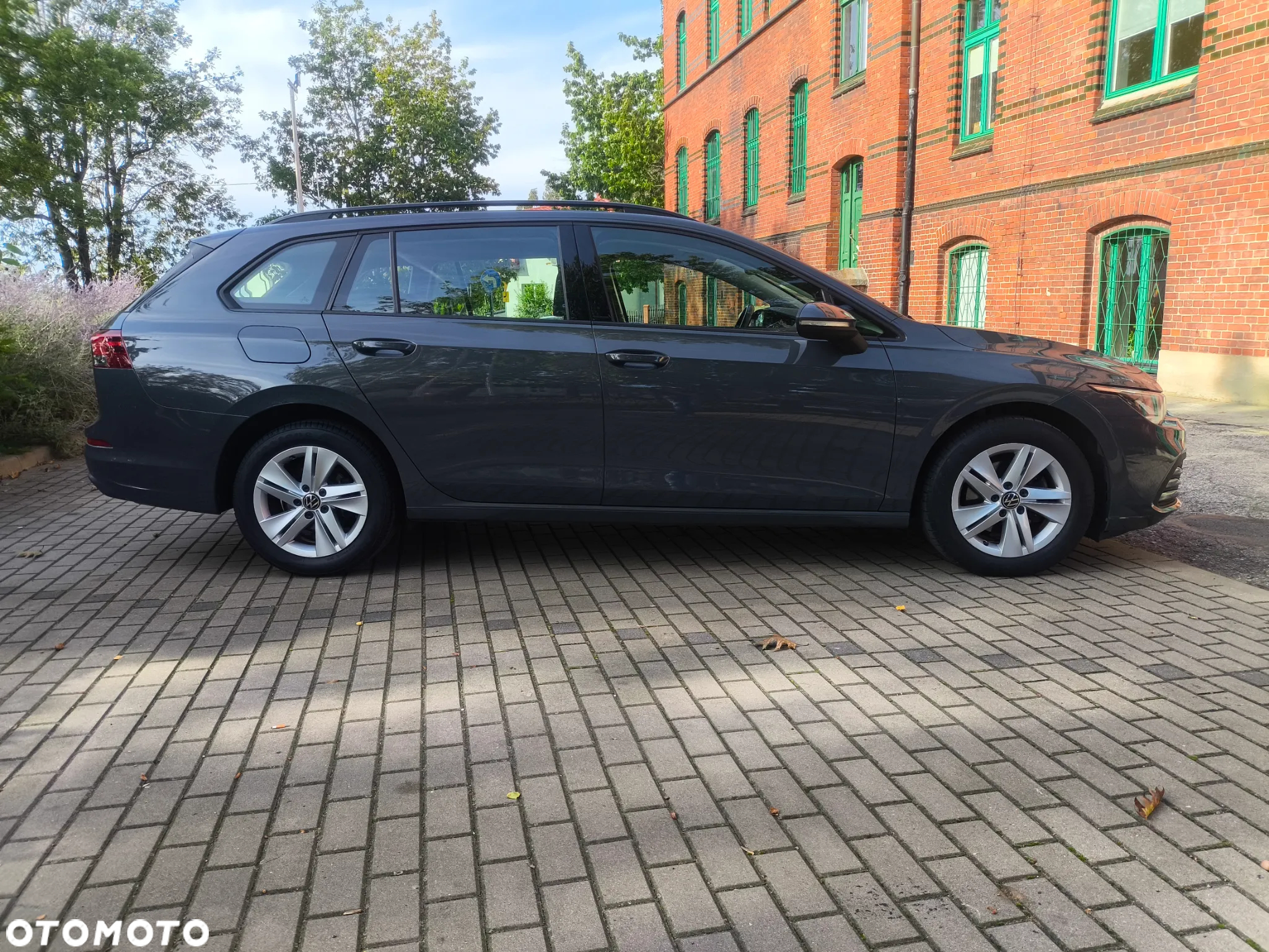 Volkswagen Golf - 10