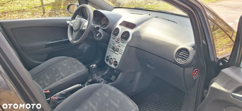 Opel Corsa - 10
