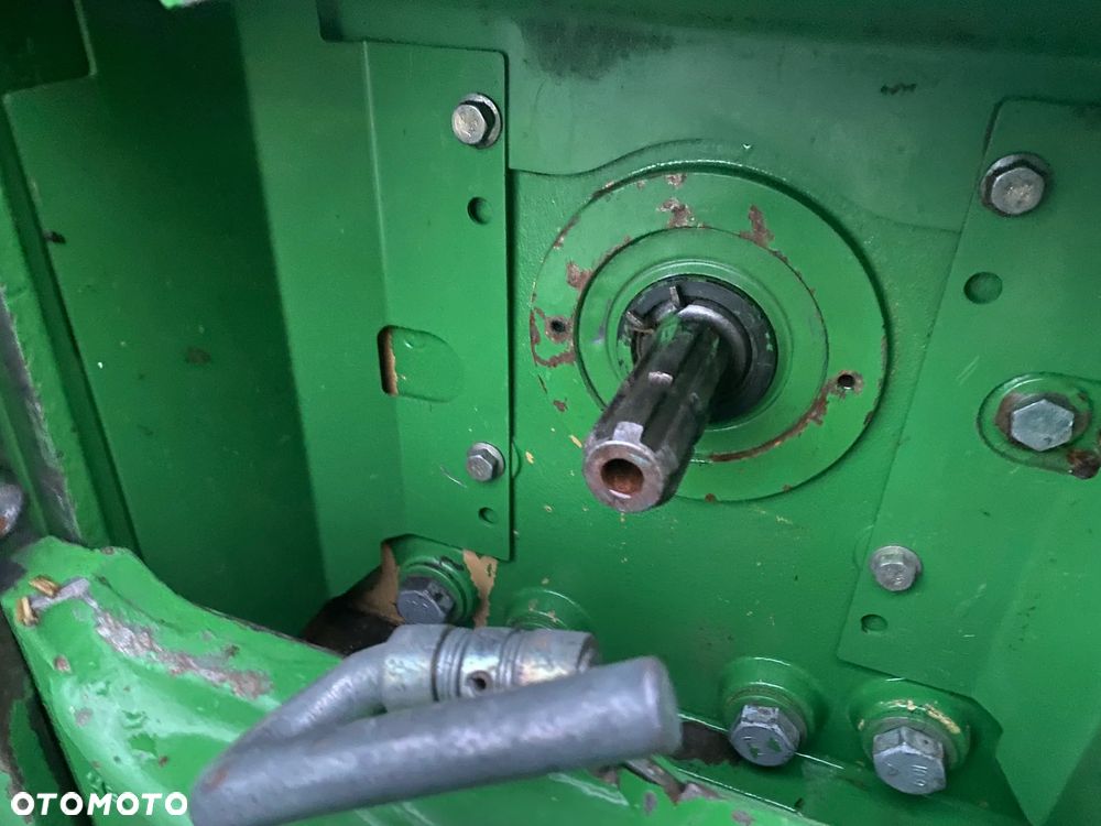 John Deere 7200 R  7230  CASE PUMA 6215 R - 23