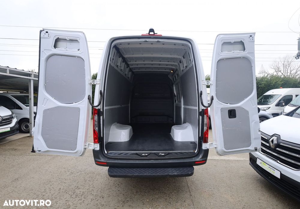 Mercedes-Benz Sprinter L2H2 Axa Dubla - 14