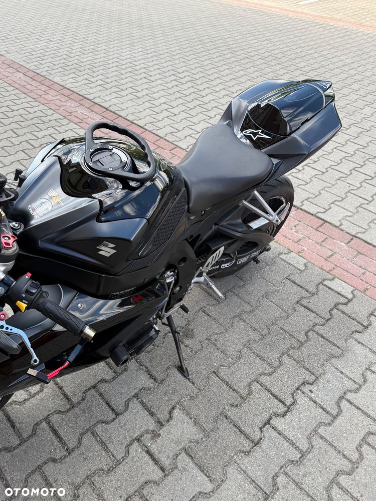 Suzuki GSX-R - 12