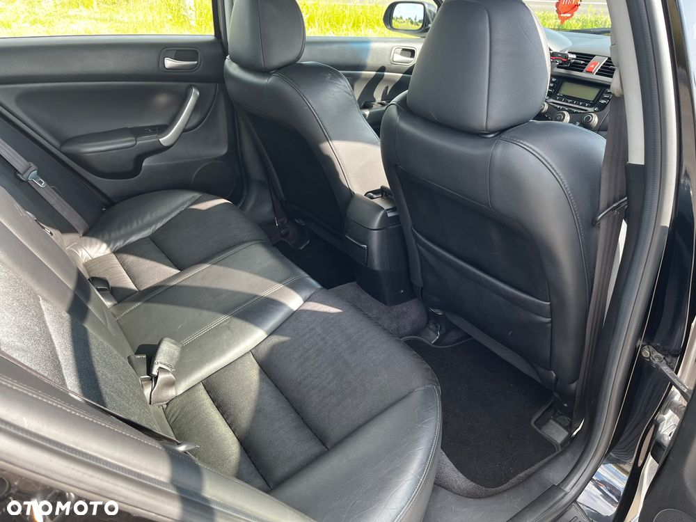 Honda Accord Tourer 2.0 i Sport - 22
