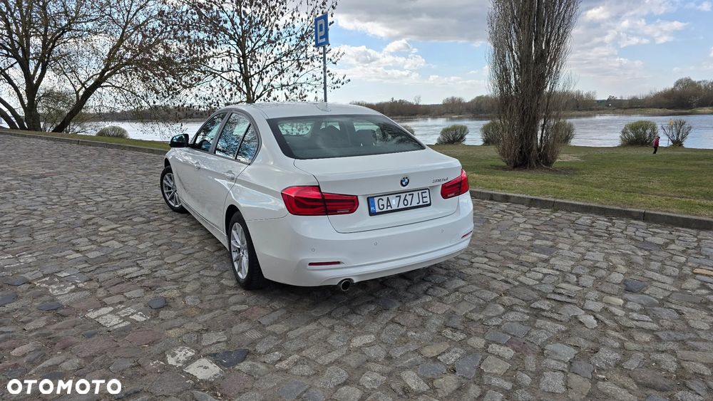 BMW Seria 3 318d - 8