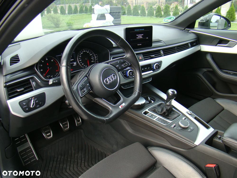 Audi A4 Avant 2.0 TFSI ultra design - 24