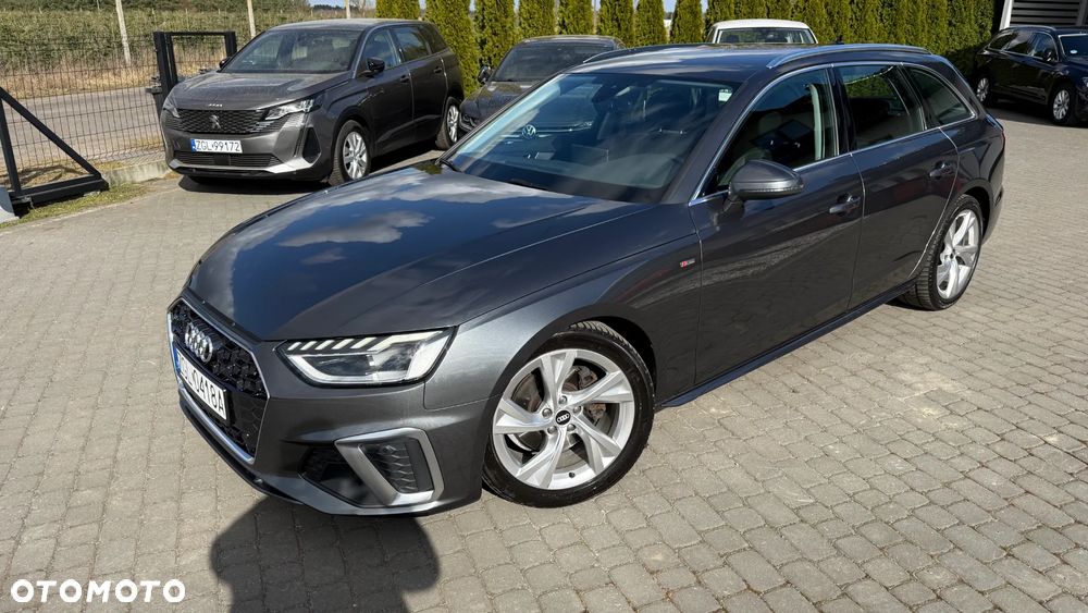 Audi A4 Avant 30 TDI S tronic S line - 4