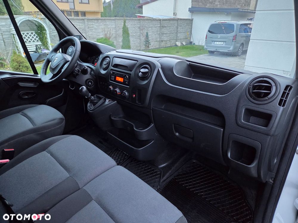 Renault Master - 18