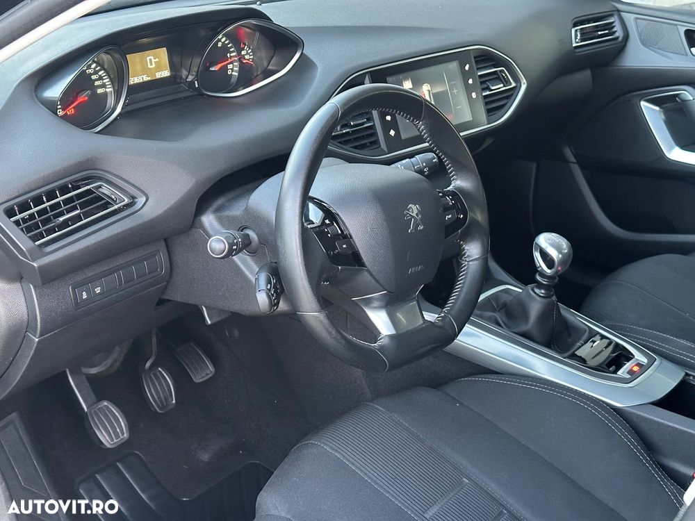 Peugeot 308 2.0 BlueHDI FAP STT Allure - 28