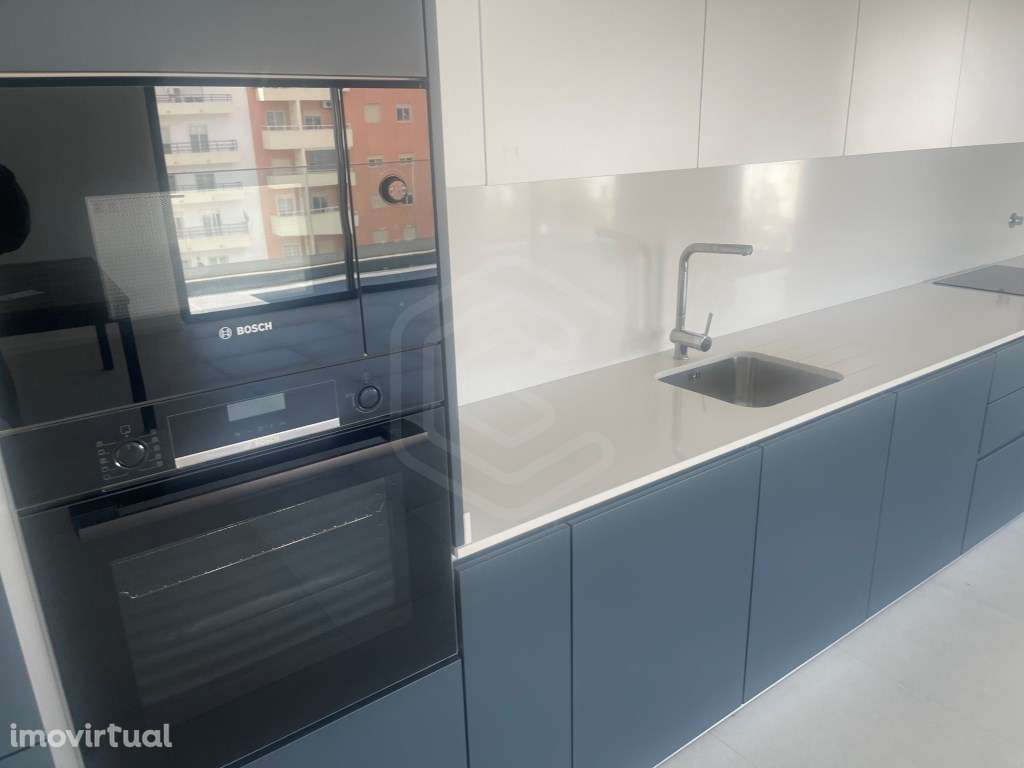 Apartamento T2, piscina na cobertura, Faro, Algarve - Grande imagem: 5/22