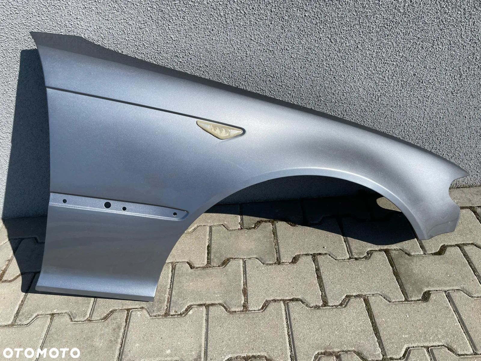 BMW E46 COUPE CABRIO LIFT BŁOTNIK PRAWY PRZÓD KOLOR A08 SILBERGRAU METALLIC - 1
