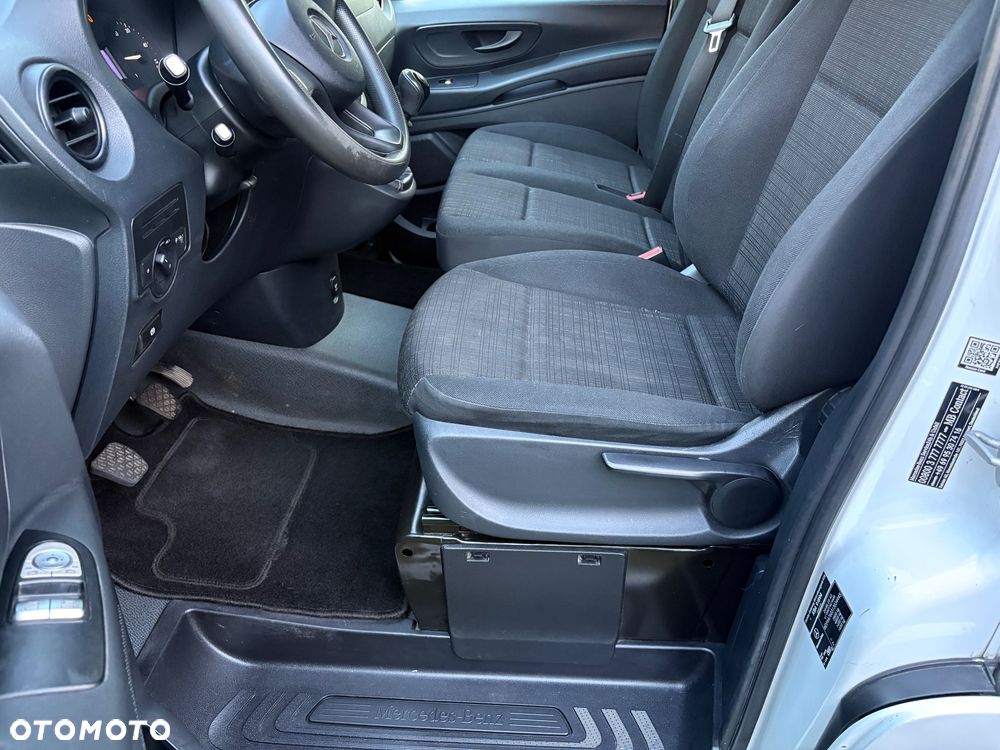 Mercedes-Benz Vito - 25