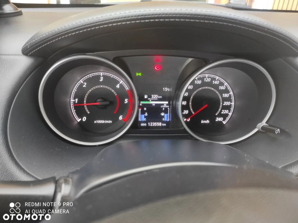 Mitsubishi Outlander - 27