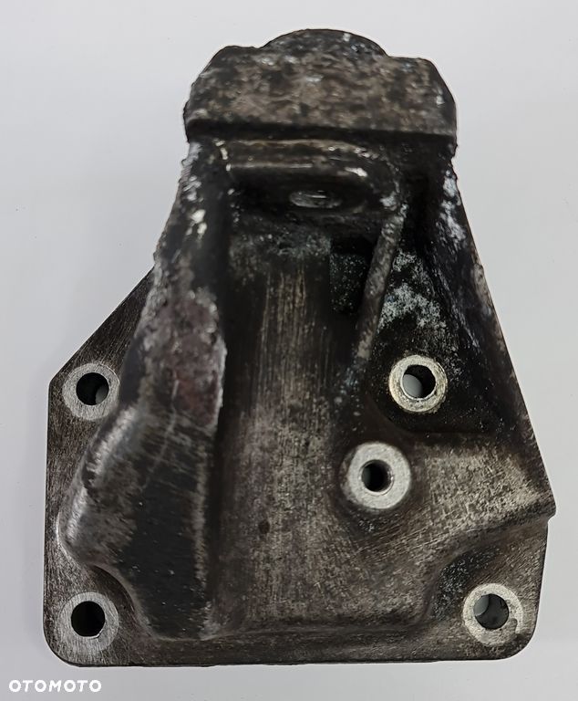 ŁAPA SILNIKA MERCEDES W163 4.0 CDI A6282230304 - 1