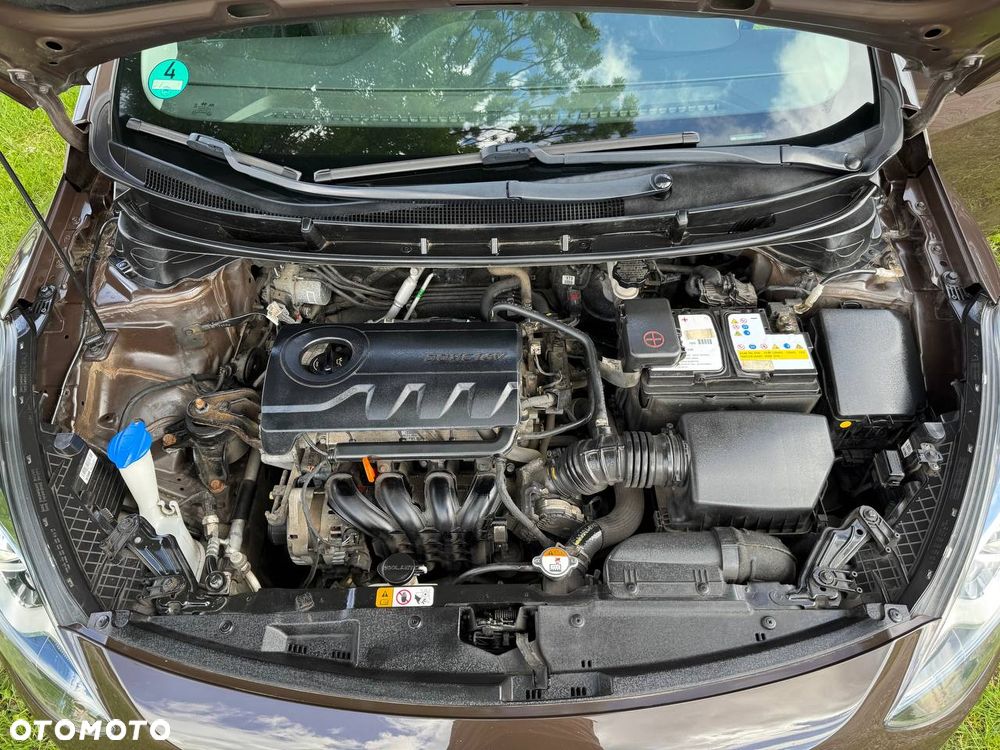 Hyundai i30 blue Kombi 1.4 Classic - 30