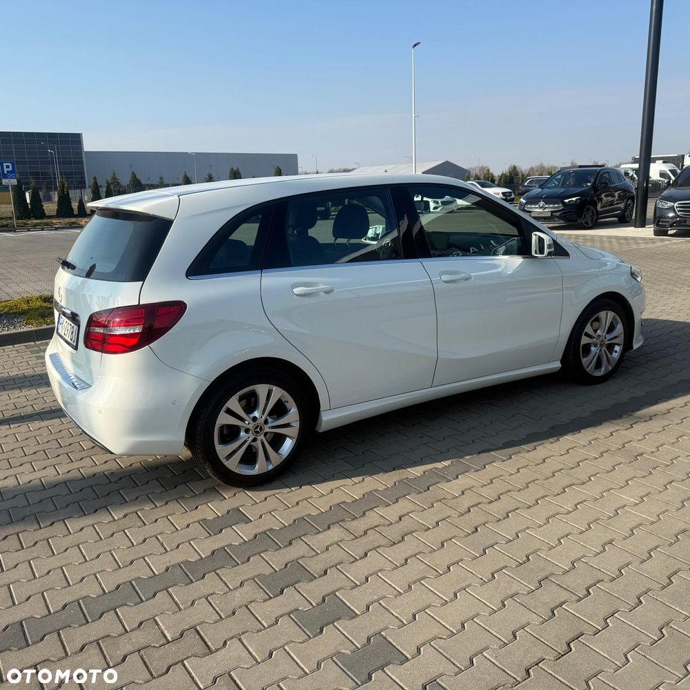 Mercedes-Benz Klasa B 220 4-Matic - 6