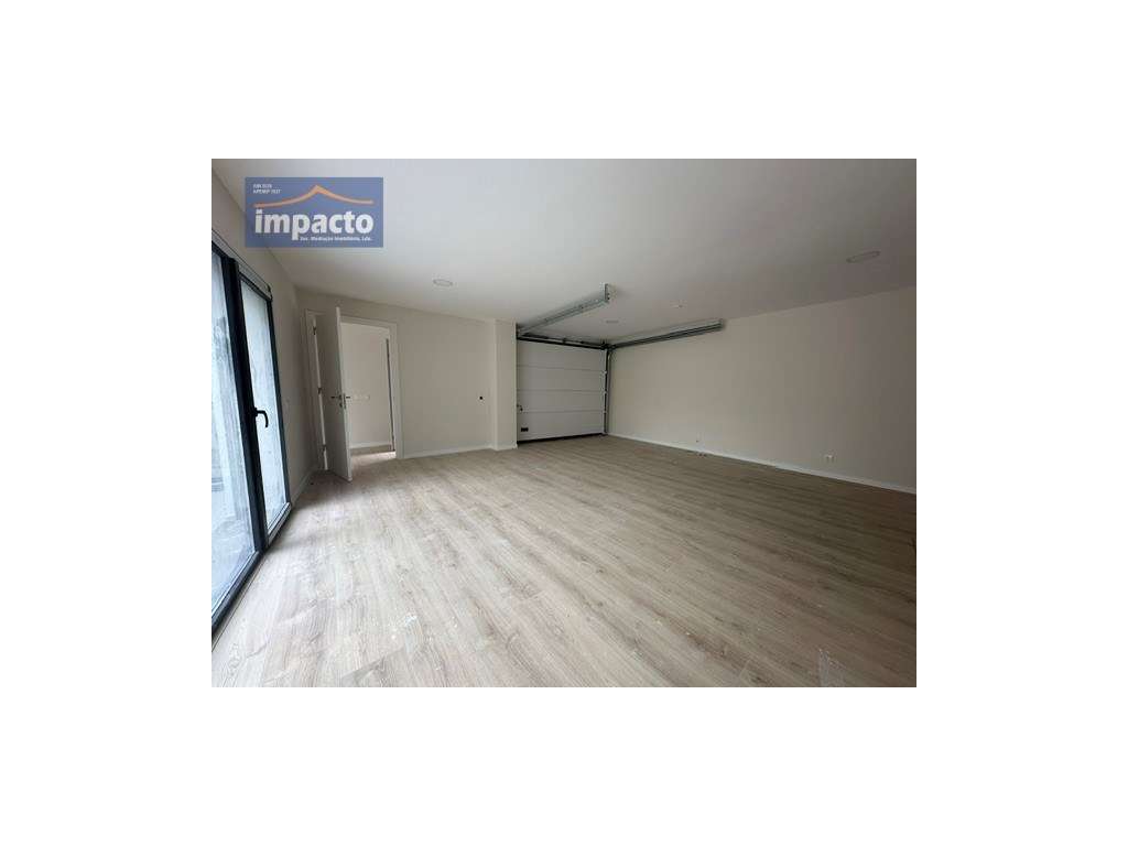MORADIA NOVA T5, PONTE DE ROL - Grande imagem: 3/13