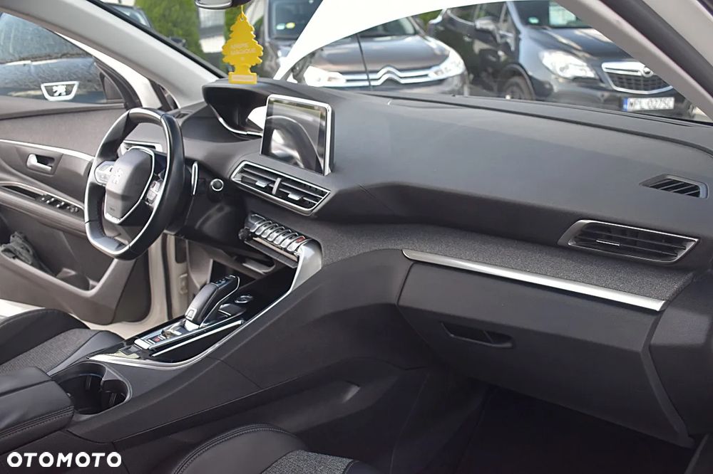 Peugeot 3008 BlueHDi 120 EAT6 Stop & Start Allure - 23