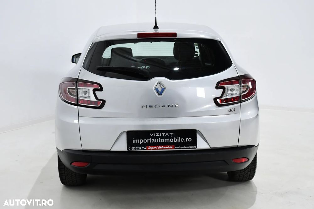 Renault Megane 1.5 dCi Expression - 11