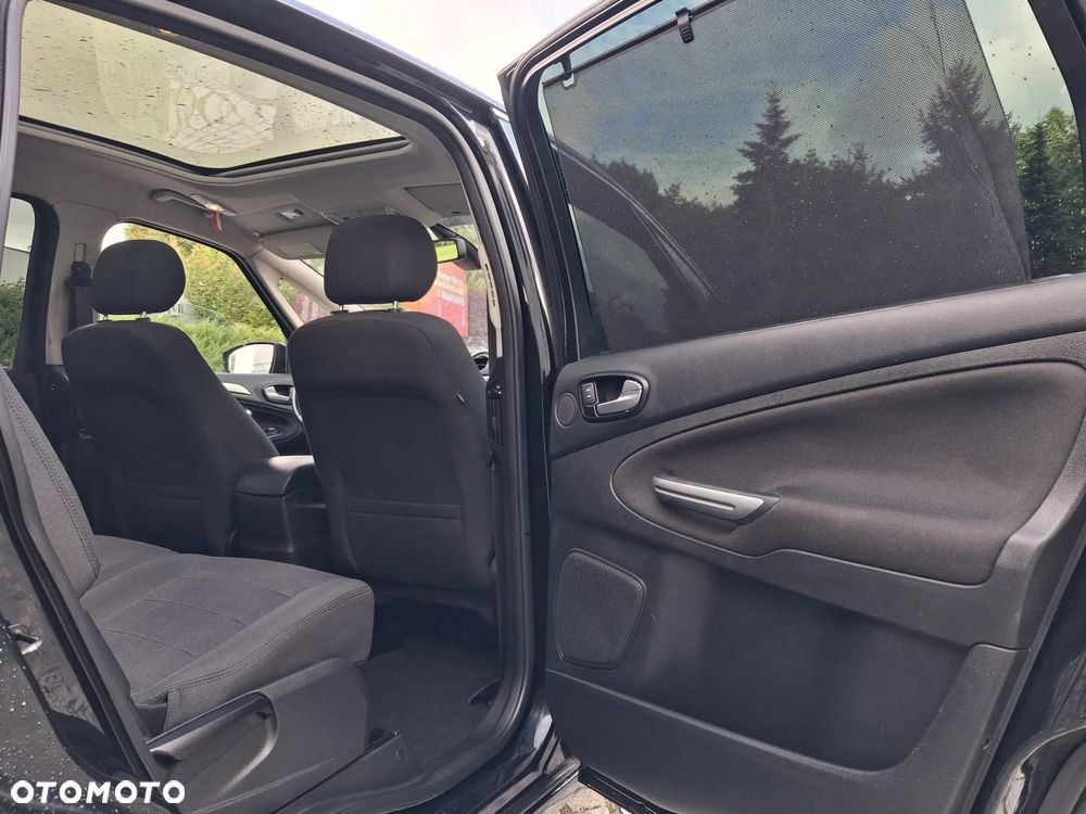 Ford S-Max - 26