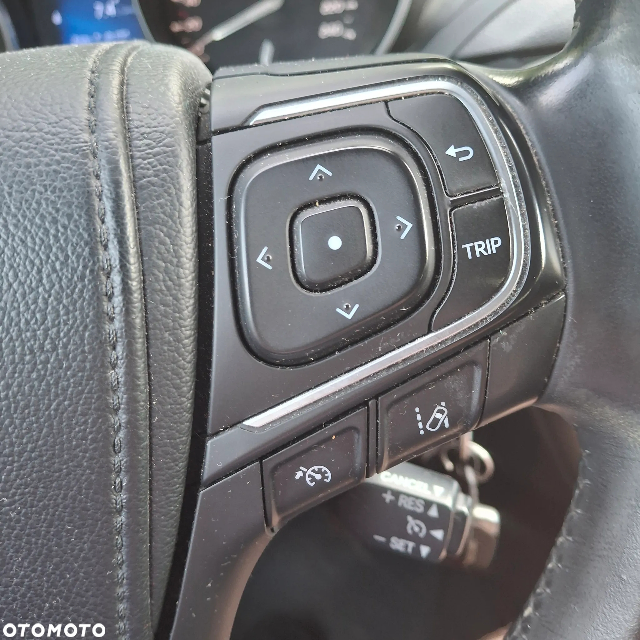 Toyota Avensis 1.8 Premium - 20