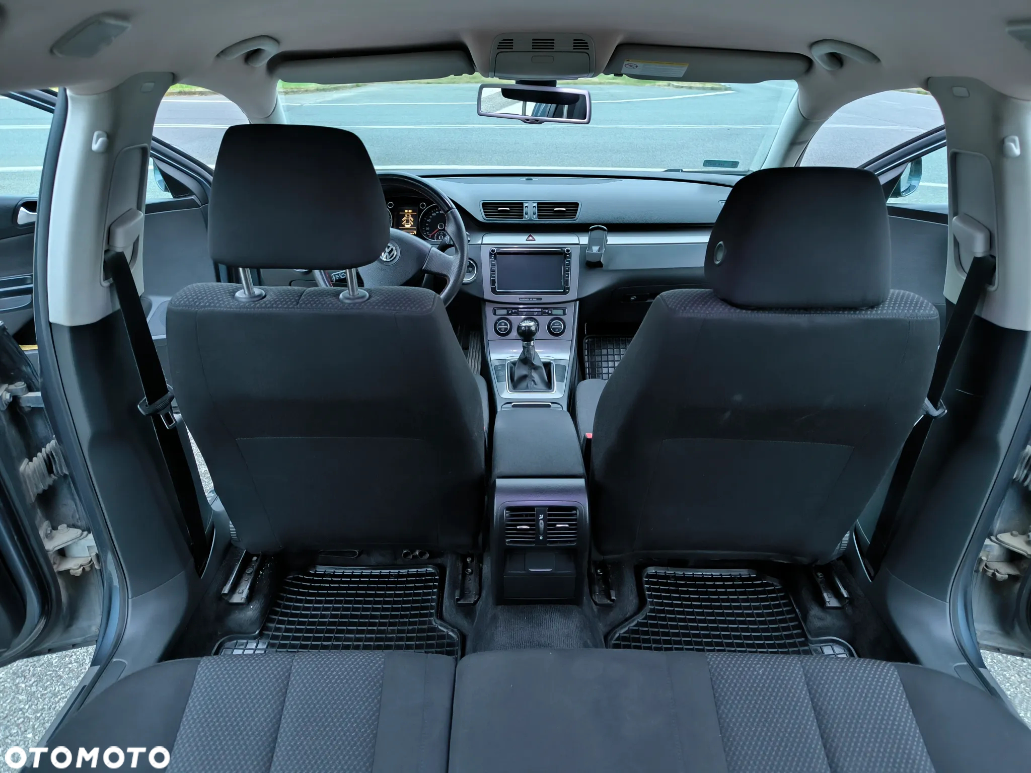 Volkswagen Passat 2.0 TDI DPF Trendline - 21