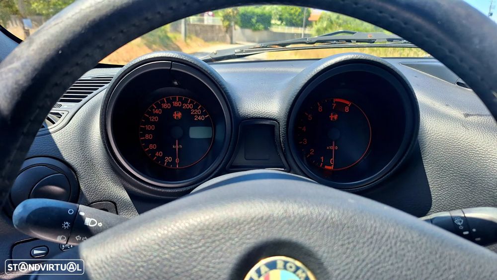 Alfa Romeo 156 1.8 TS - 11