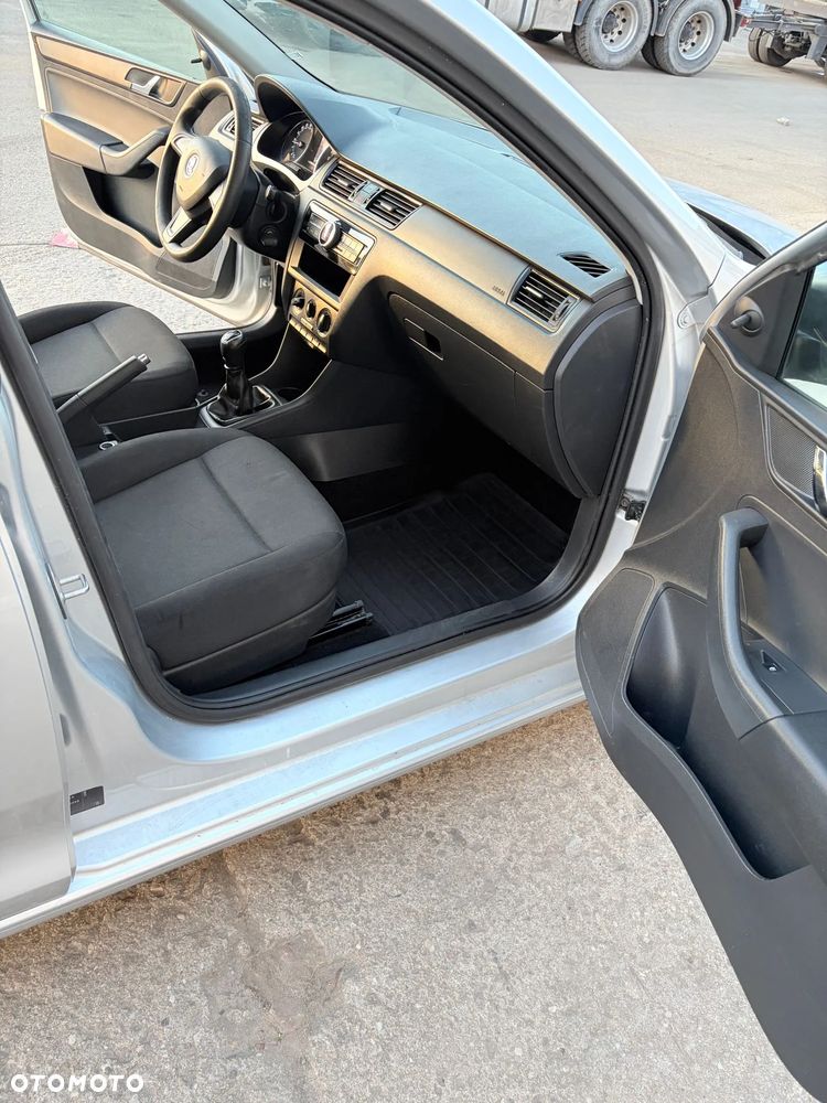 Skoda RAPID 1.4 TDI DPF Ambition - 9