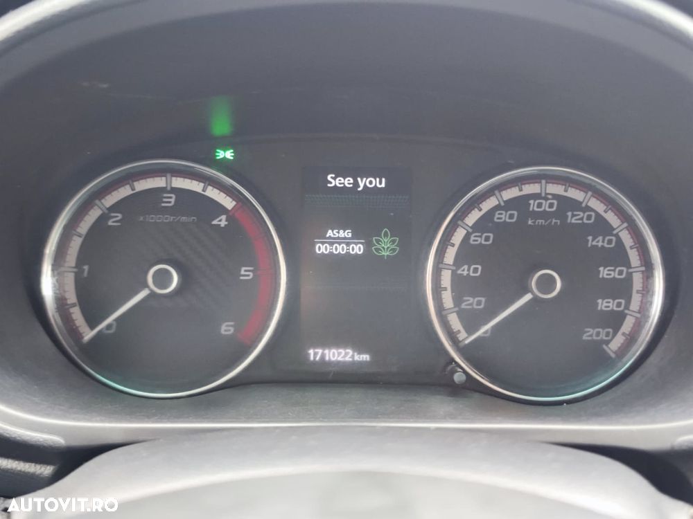 Mitsubishi L200 Double Cab 2.2 DI-D M/T Instyle - 24