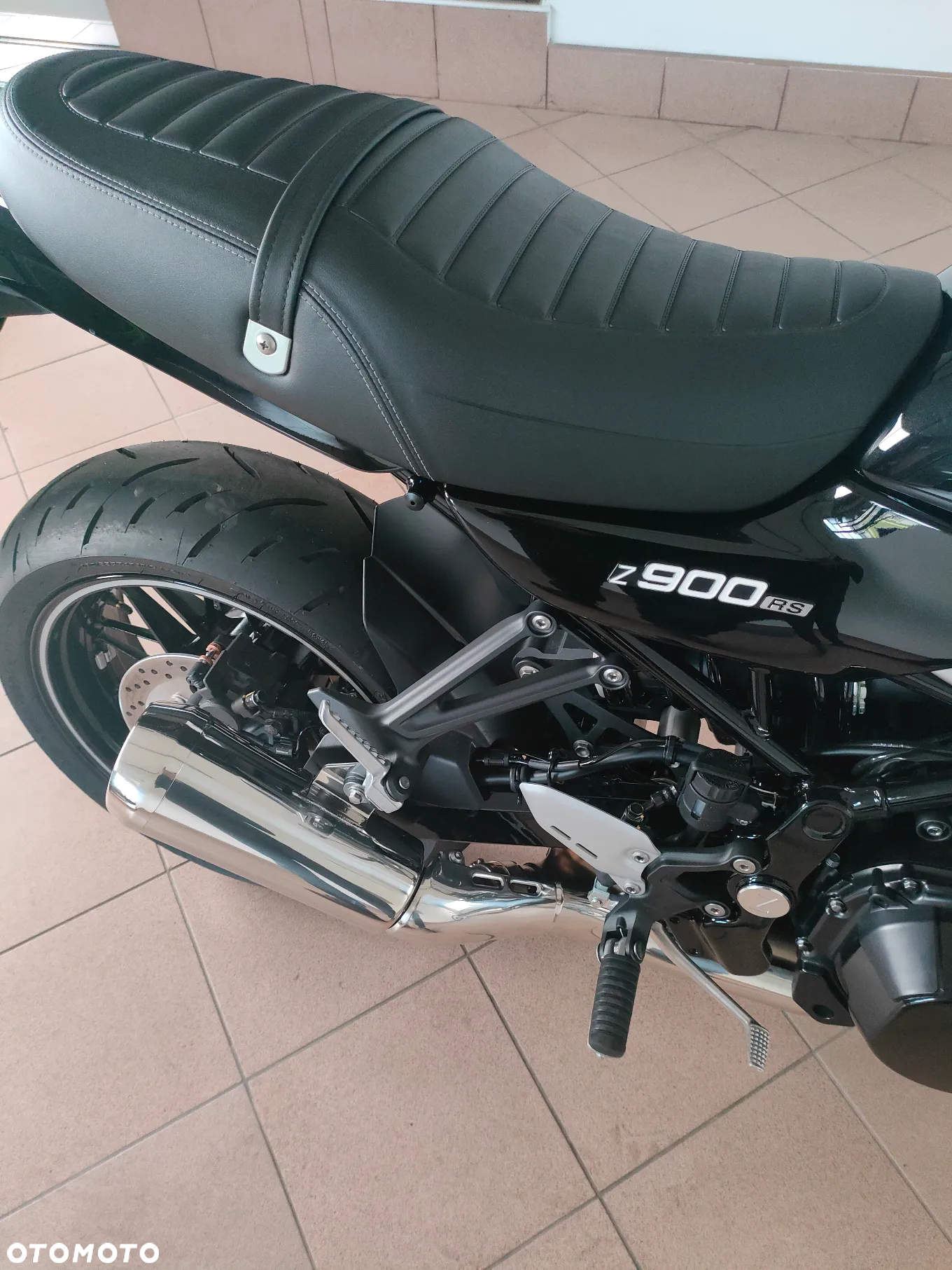 Kawasaki Z 900 RS - 5