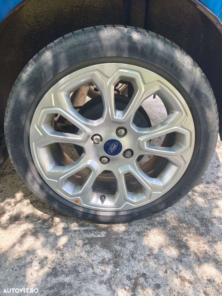 Ford EcoSport - 16