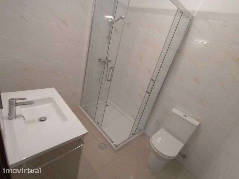 Arrendo T2 mobilado - Figueira da Foz - Grande imagem: 4/6