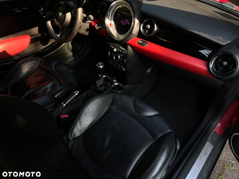 MINI Cooper EU6 - 26
