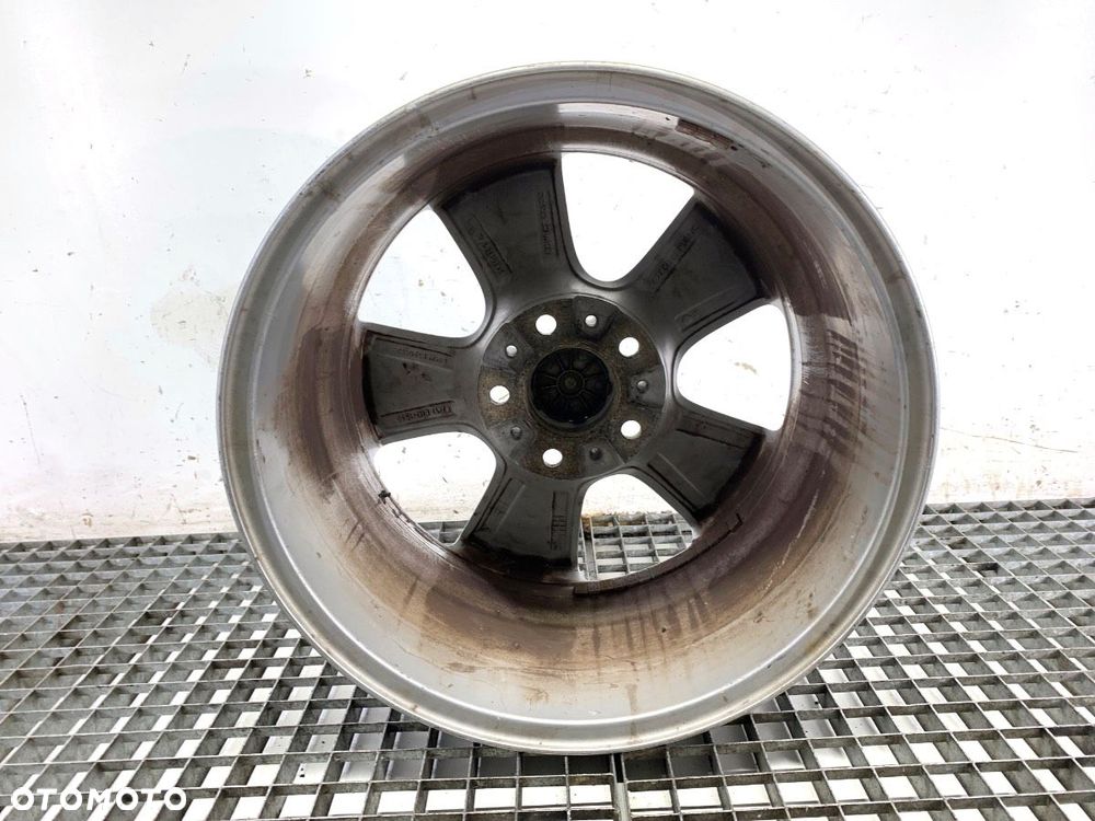 FELGA ALUMINIOWA 17 8J 5X120 CENTR 72,6 ET30  BMW 5 Touring (E61) 2004 - 2010 525 i 160 kW [218 KM] - 5