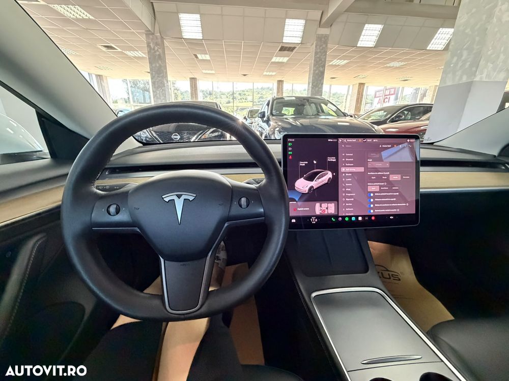 Tesla Model 3 Langstreckenbatterie Allradantrieb Dual Motor - 29