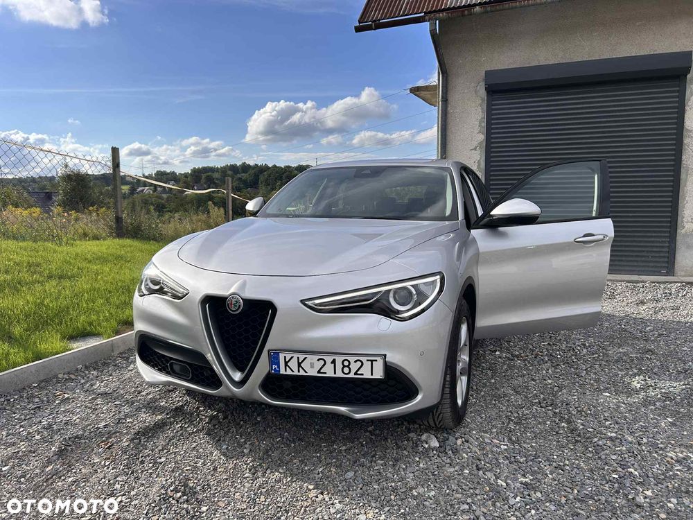 Alfa Romeo Stelvio 2.2 JTDM - 8