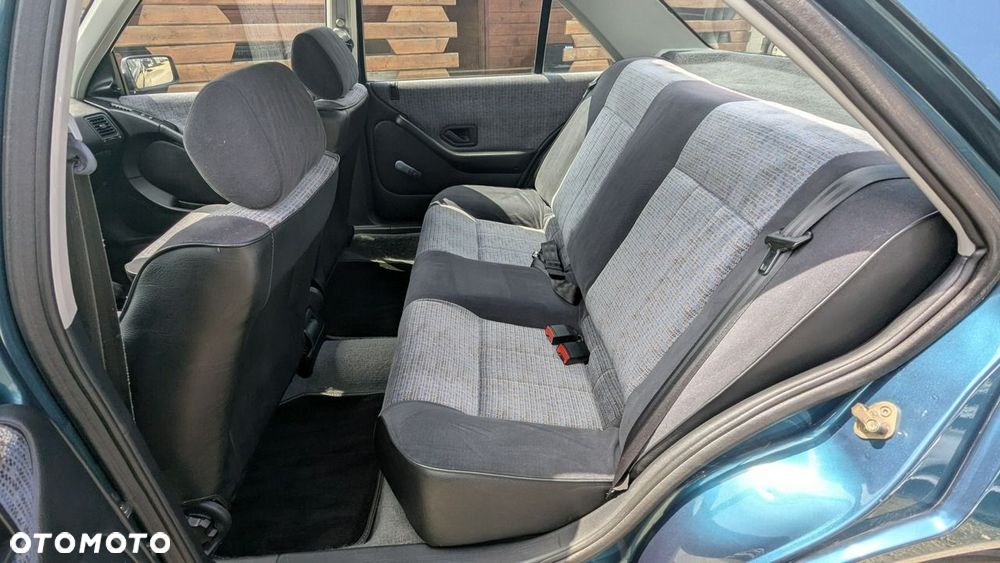 Peugeot 405 - 16