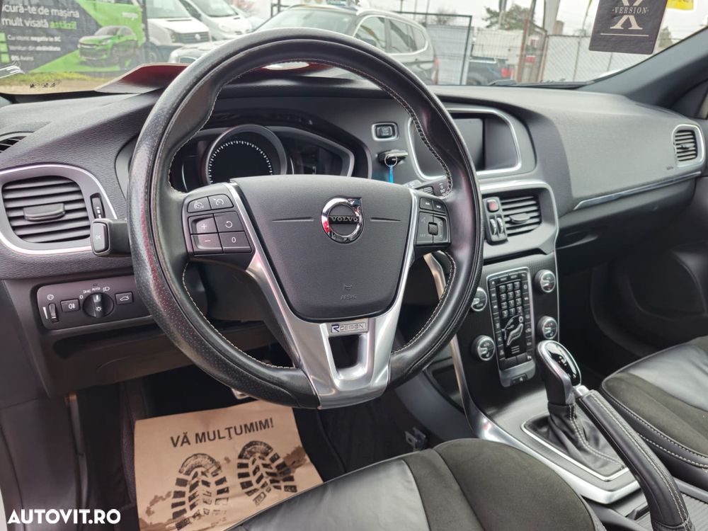 Volvo V40 D3 Aut. R-Design - 8