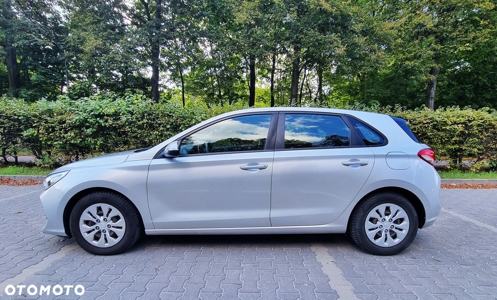 Hyundai i30 1.6 D Classic + - 7