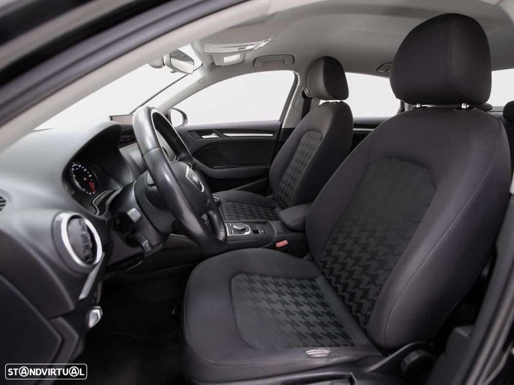 Audi A3 Limousine 1.6 TDI Business Line Attraction - 8