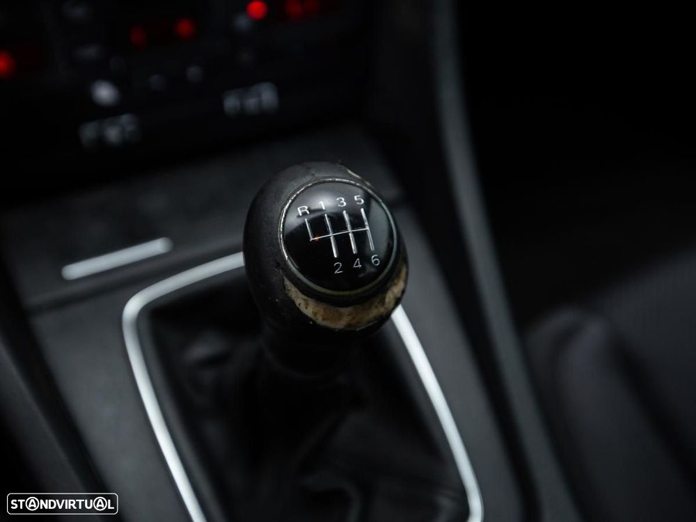 Audi A4 Avant - 16